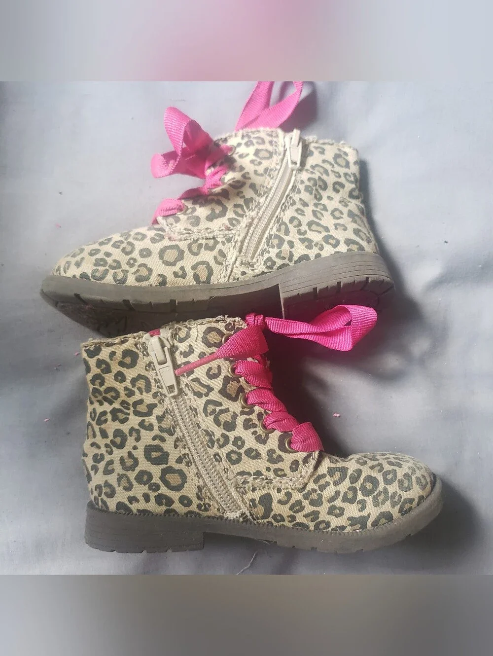 Childresn Place Girls Size 9 Leopard Print Ankle Boots with Pink Laces